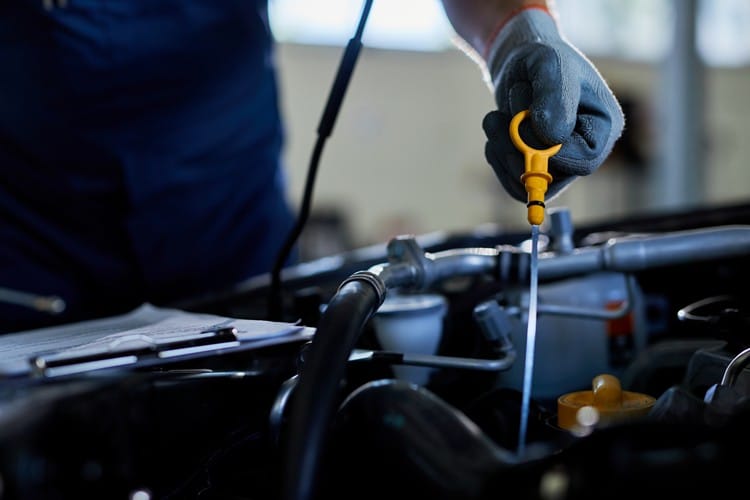 Motor Yağı Ne Zaman ve Nasıl Değiştirilmeli?